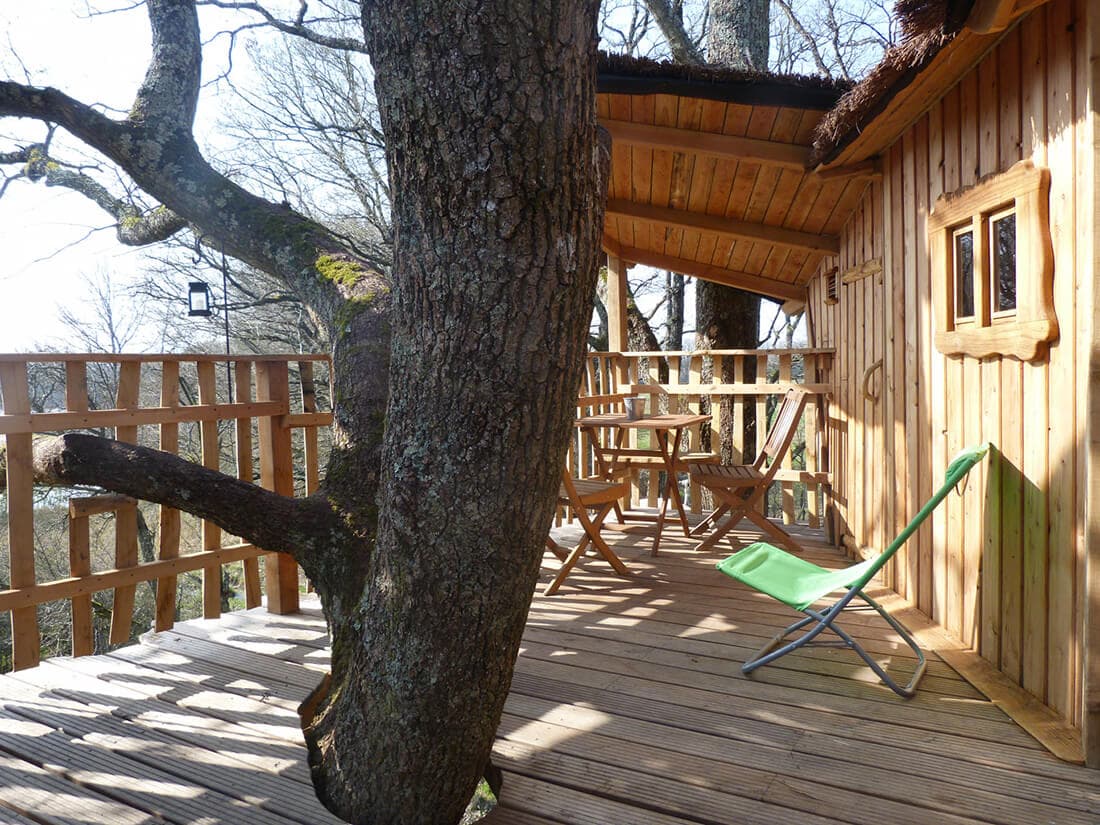 Silence et repos pour dormir dans des cabanes en bois