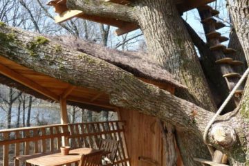 Les Cabanes de Chanteclair - La doyenne - Chalet suspendu dans les bois