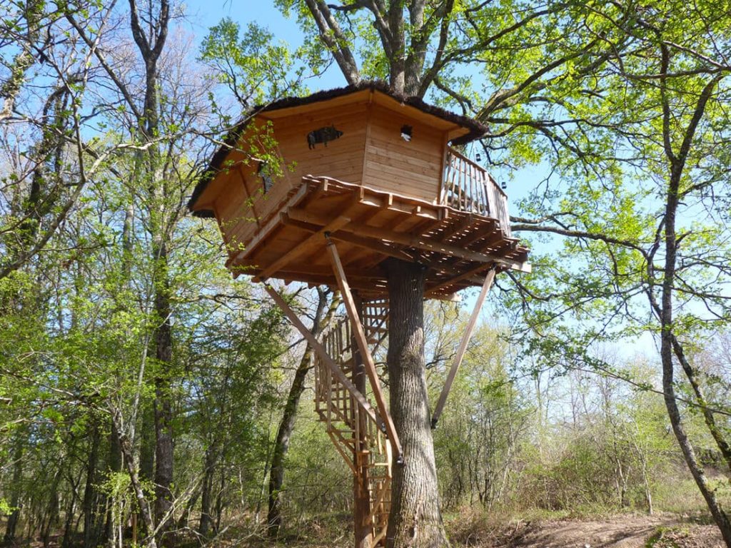 Les cimes - Cabane formidable perchée dans les arbres près de Poitiers